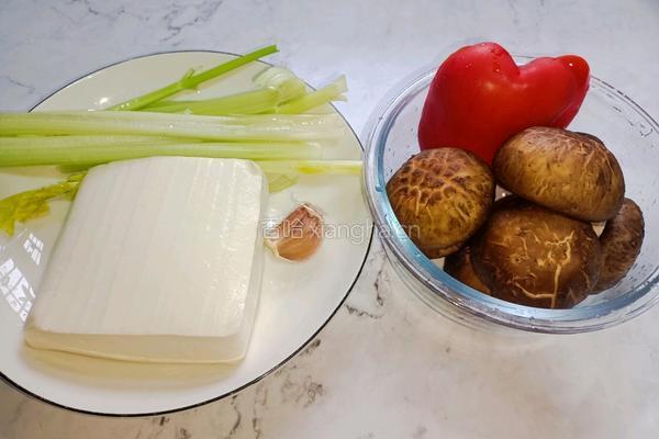 香菇豆腐的做法图解2
