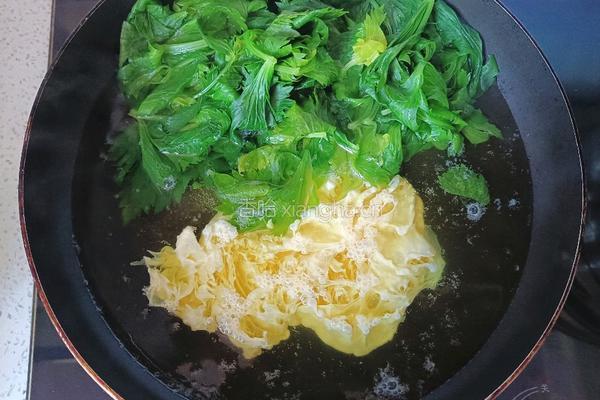 芹菜叶蛋花汤的做法图解4