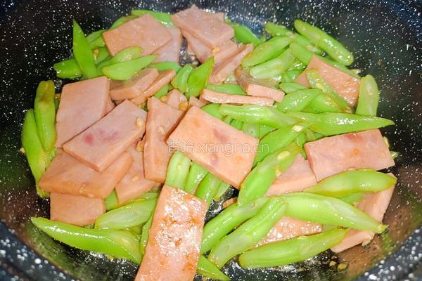 火腿炒四季豆的做法图解7