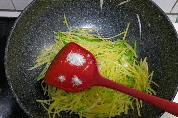 青椒土豆丝的做法图解9