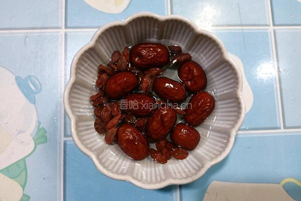 银耳雪梨羹的做法图解5