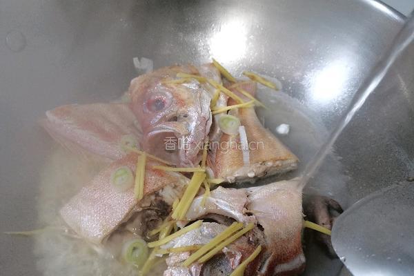 大眼鸡鱼汤的做法图解5