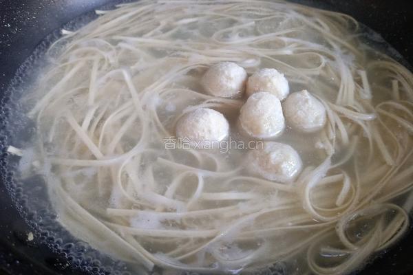 肉丸清汤面的做法图解3