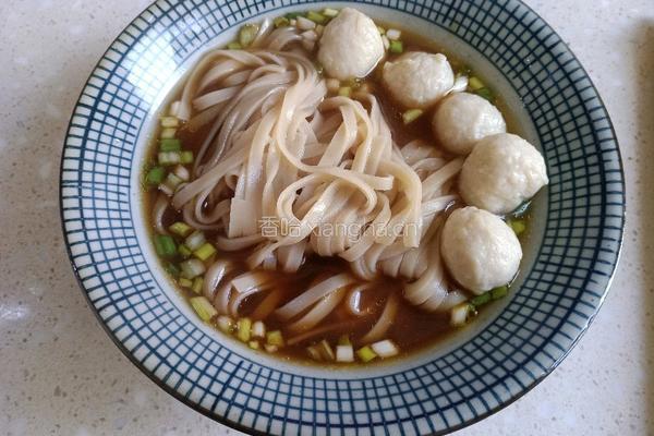 肉丸清汤面的做法图解7