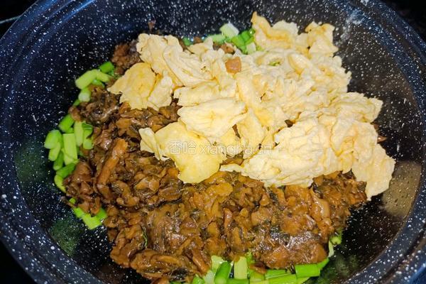 蒜苔鸡蛋炒外婆菜的做法图解7