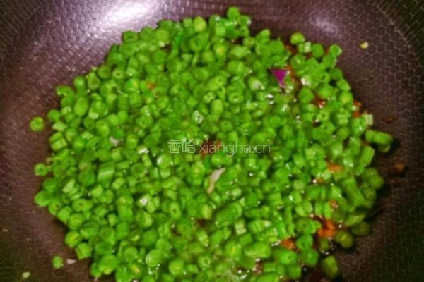 土豆豇豆角打卤面的做法图解4