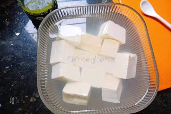 爆浆豆腐的做法图解3