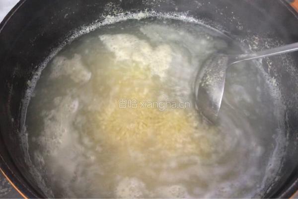 猪血小米粥的做法图解4