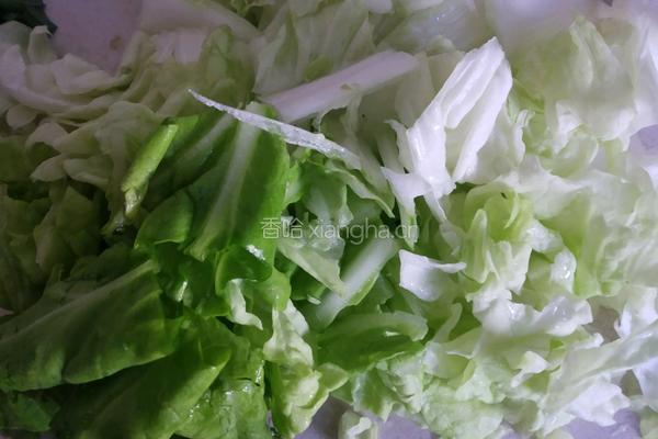 醋溜木耳白菜的做法图解1