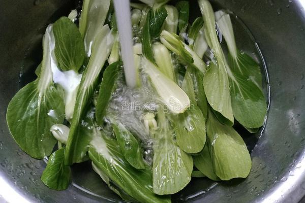 菜心炒鸡蛋的做法图解2
