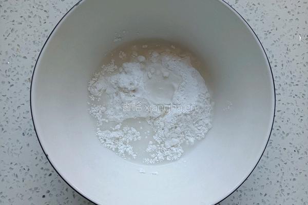 糯米丸子牛奶绿豆沙的做法图解3