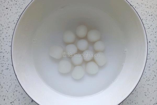 糯米丸子牛奶绿豆沙的做法图解7