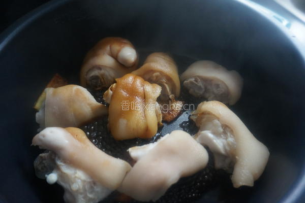 黄豆炖猪蹄的做法图解7