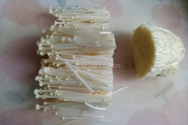 金针菇炒鸡蛋的做法图解2