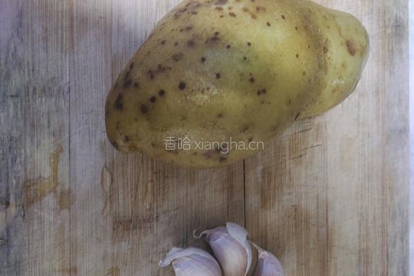 清炒土豆丝的做法图解1