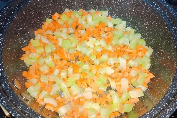芹菜胡萝卜蛋炒饭的做法图解4