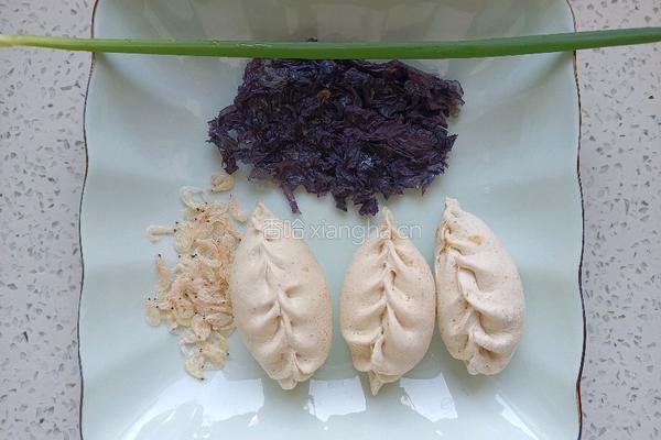 紫菜汤柳叶饺子的做法图解2