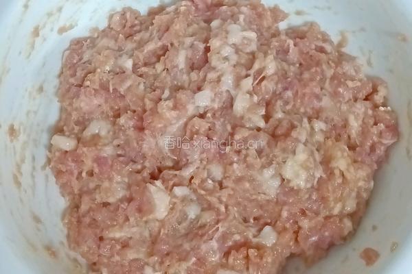 猪肉玉米煎饺的做法图解3