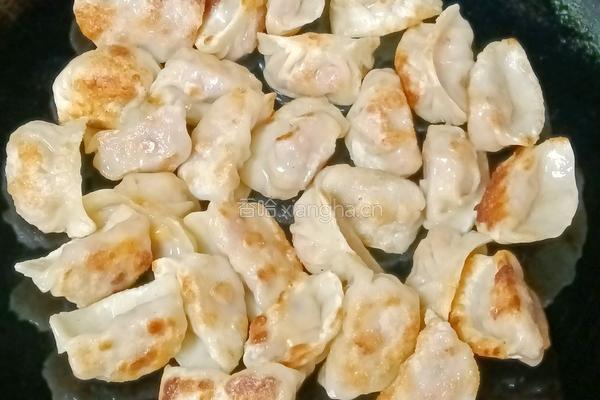 猪肉玉米煎饺的做法图解12