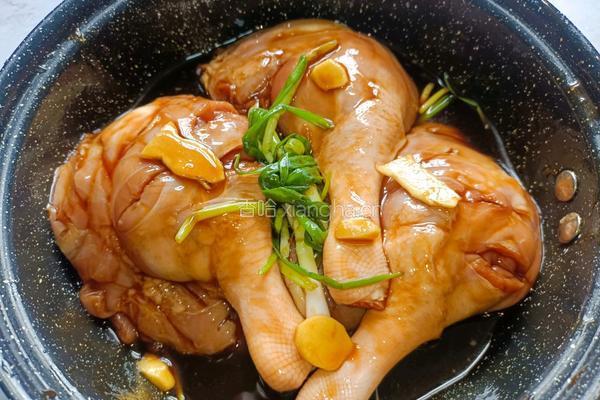 蜜汁叉烧鸭腿的做法图解4