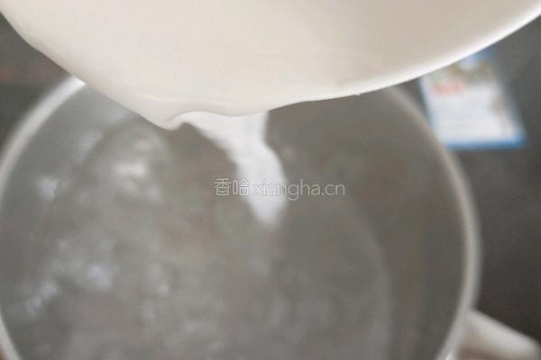 黄瓜鸡蛋汤的做法图解2