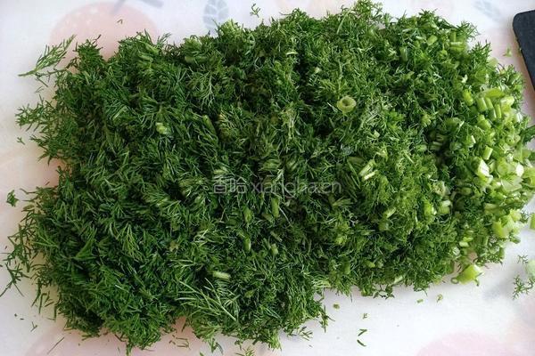 茴香鸡蛋馅饼的做法图解1