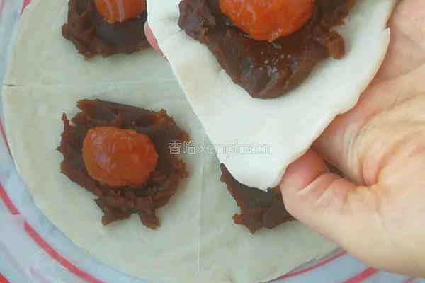 蛋黄酥的做法图解4