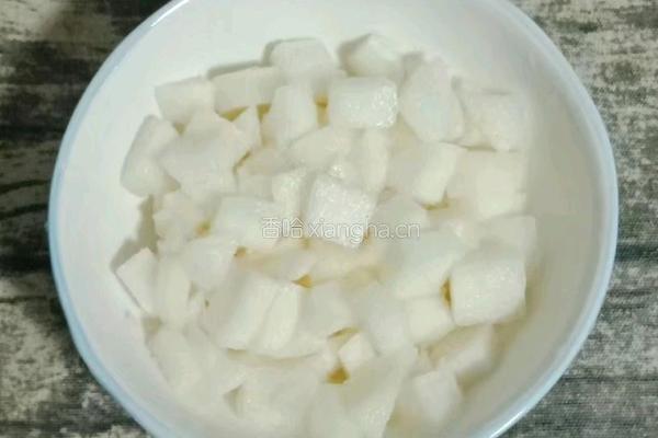 雪梨南瓜银耳羹的做法图解4