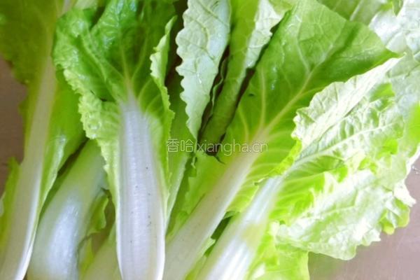 海鲜菇炒小白菜的做法图解1