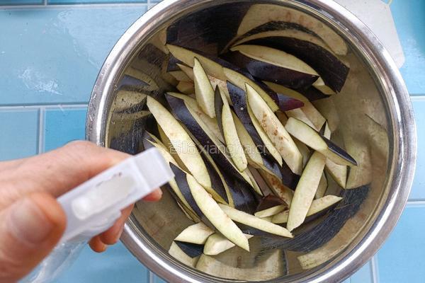 风味茄子的做法图解4