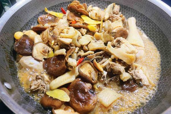香菇炒鸡的做法图解6