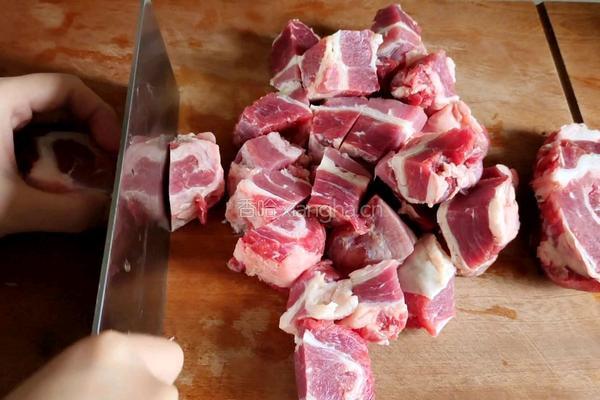 砂锅牛肉烩菜的做法图解1