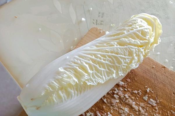 牛肉白菜馅的做法图解1