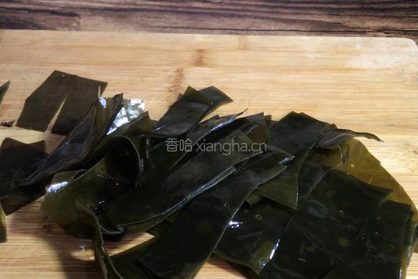 海带烧土豆的做法图解1