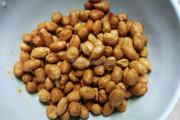 盐焗花生米的做法图解3