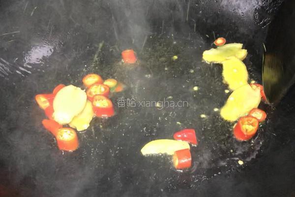 酸笋炒藕丁的做法图解5