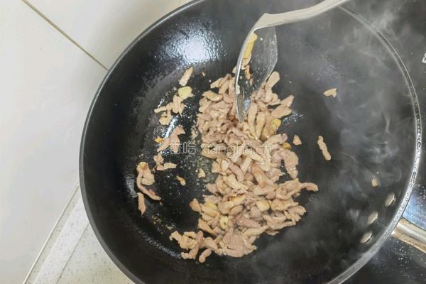 青椒炒肉的做法图解4