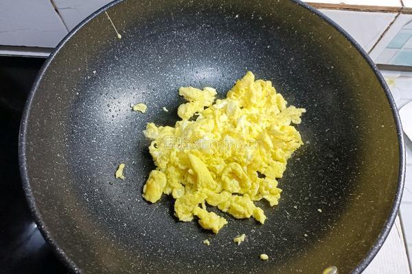 洋葱炒鸡蛋的做法图解9
