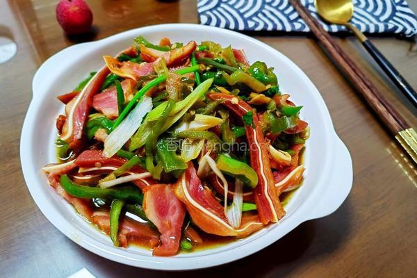 热拌耳丝的做法图解1