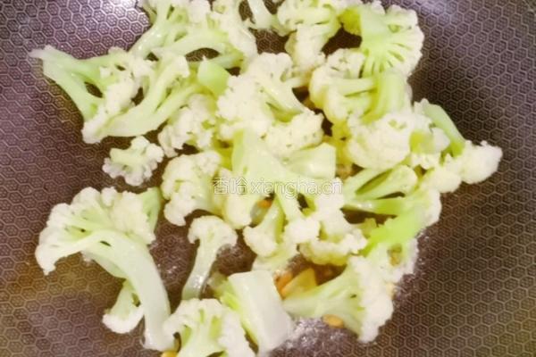 蒜蓉菜花的做法图解9