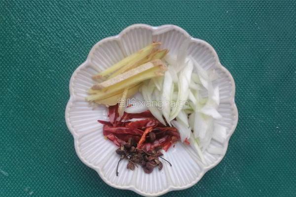酸辣土豆丝的做法图解1