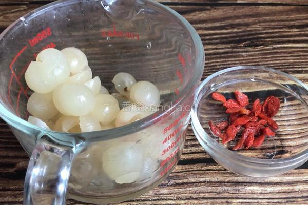 鲜桂圆炖羊排的做法图解6