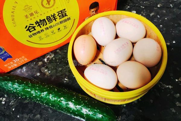 黄瓜鸡蛋汤的做法图解1