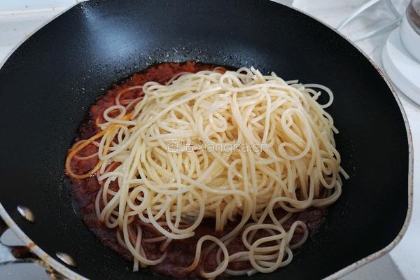 番茄肉酱意面的做法图解5