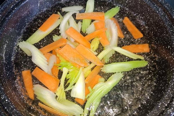 芹菜炒香干的做法图解2