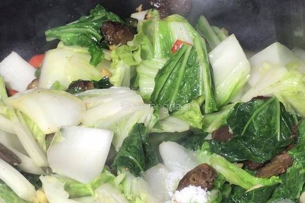 腊肠炒大白菜的做法图解7