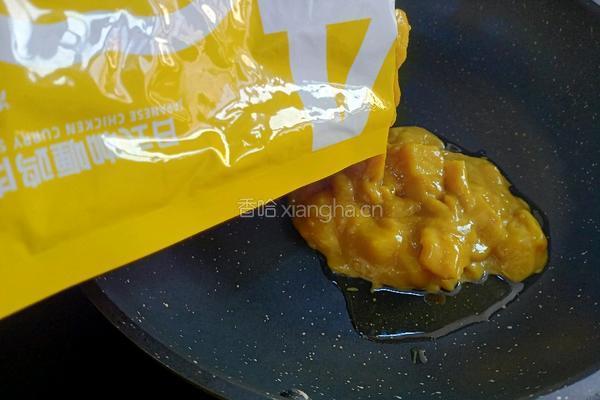 日式咖喱鸡肉意面的做法图解5