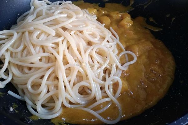 日式咖喱鸡肉意面的做法图解6