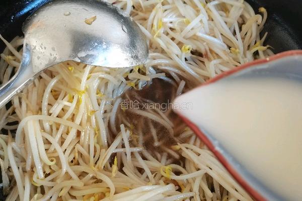 醋炒绿豆芽的做法图解11
