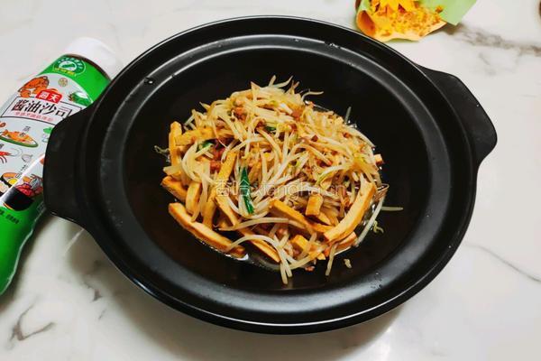 绿豆芽炒香干的做法图解7